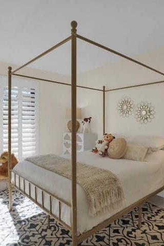 4114 E DESERT COVE AVE